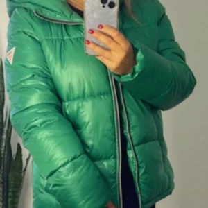 Guess Women's Puffer Jacket (Quilted).