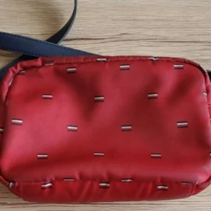 Tommy Hilfiger Camera Bag Fabric Crossbody design red