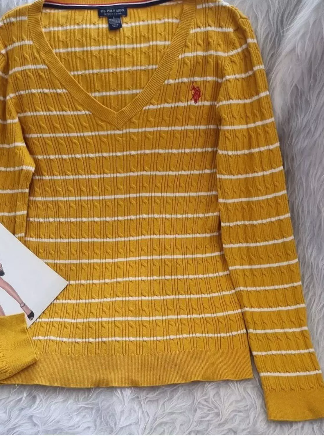 Pullover U.S. Polo Assn. Cable Knit classic V-neck mustard yellow