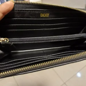 Dkny wallet