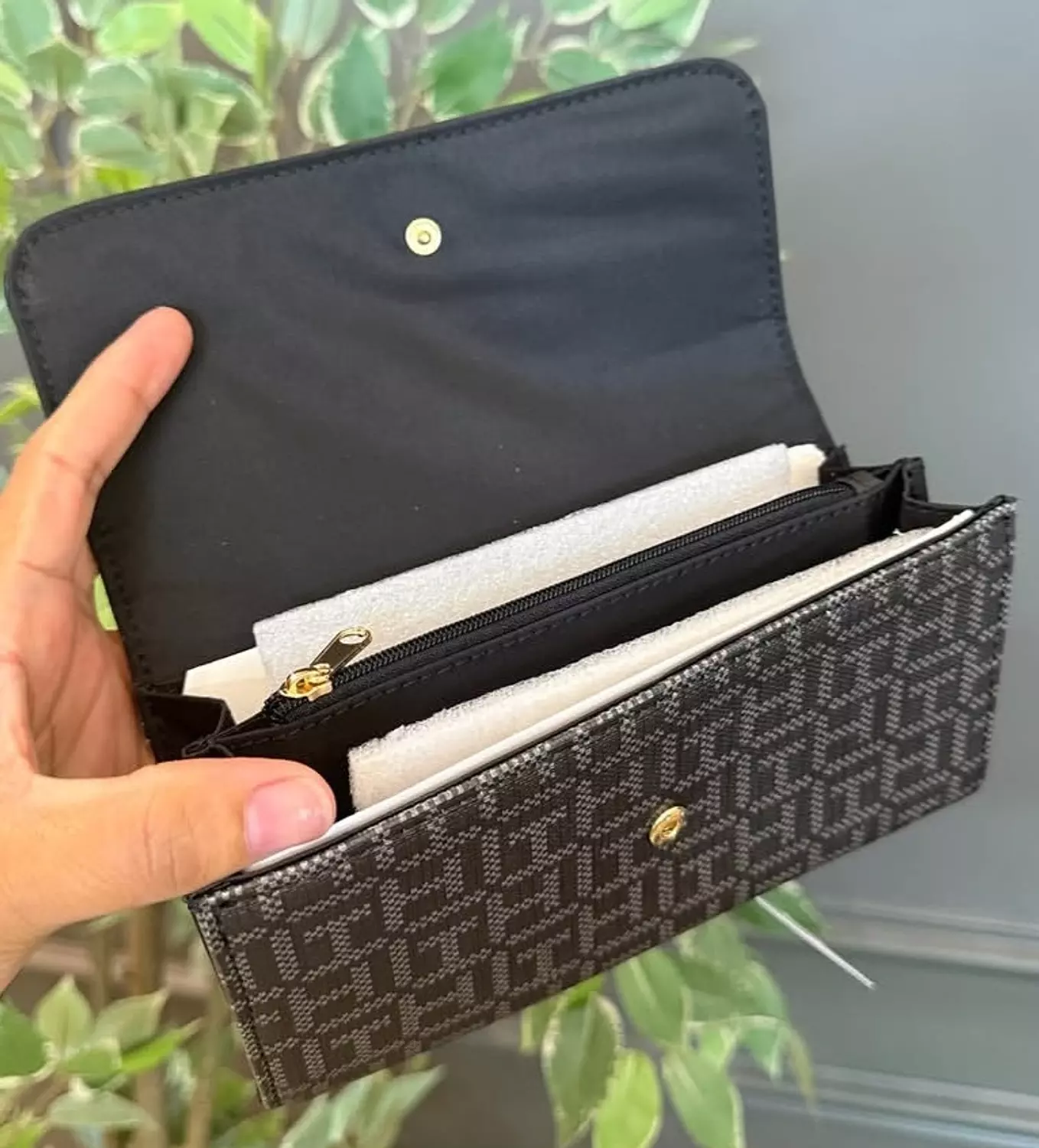 A classic continental-style long wallet