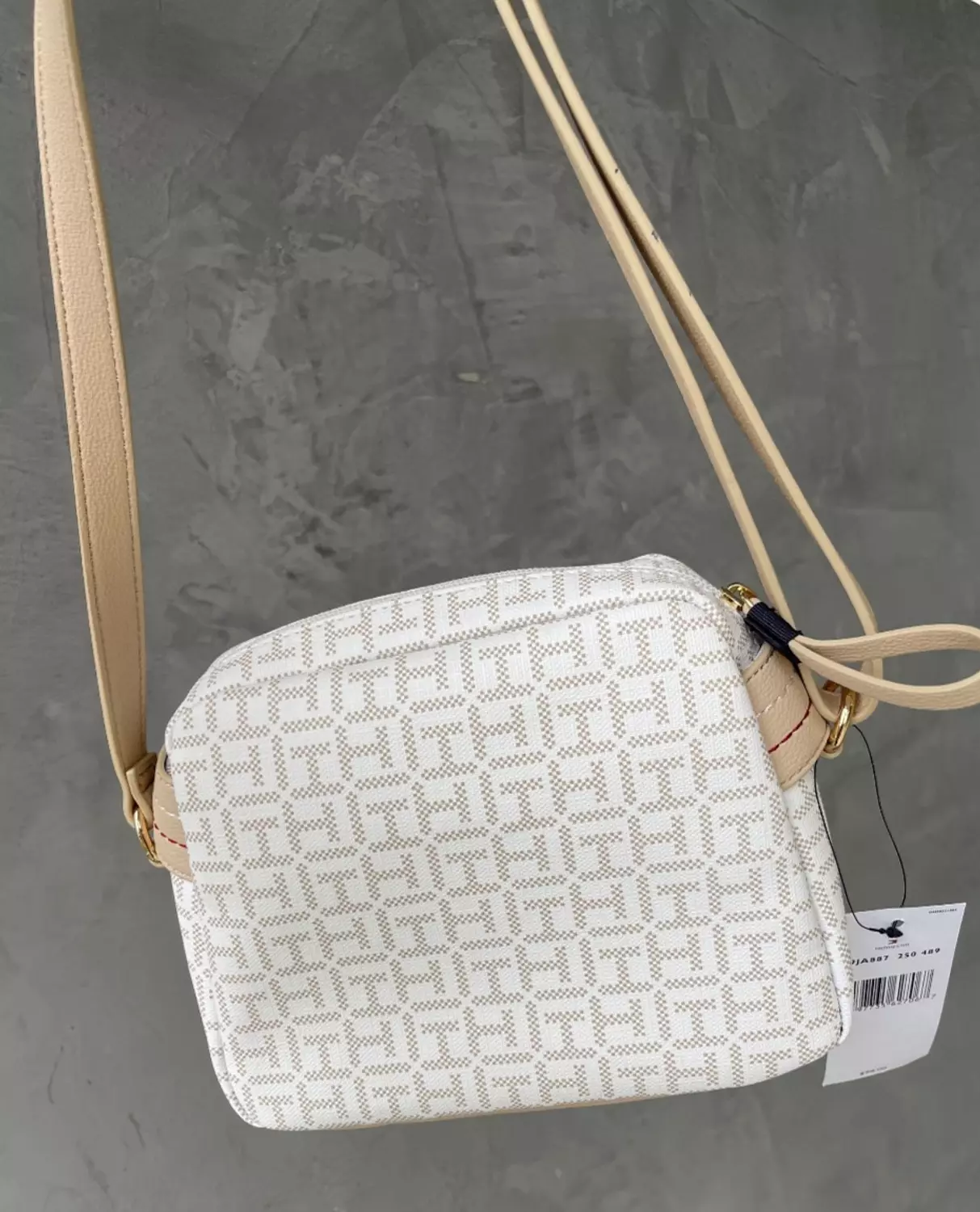 Tommy Hilfiger Crossbody Bag beige and white