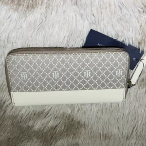 Tommy Hilfiger Monogram Wallet