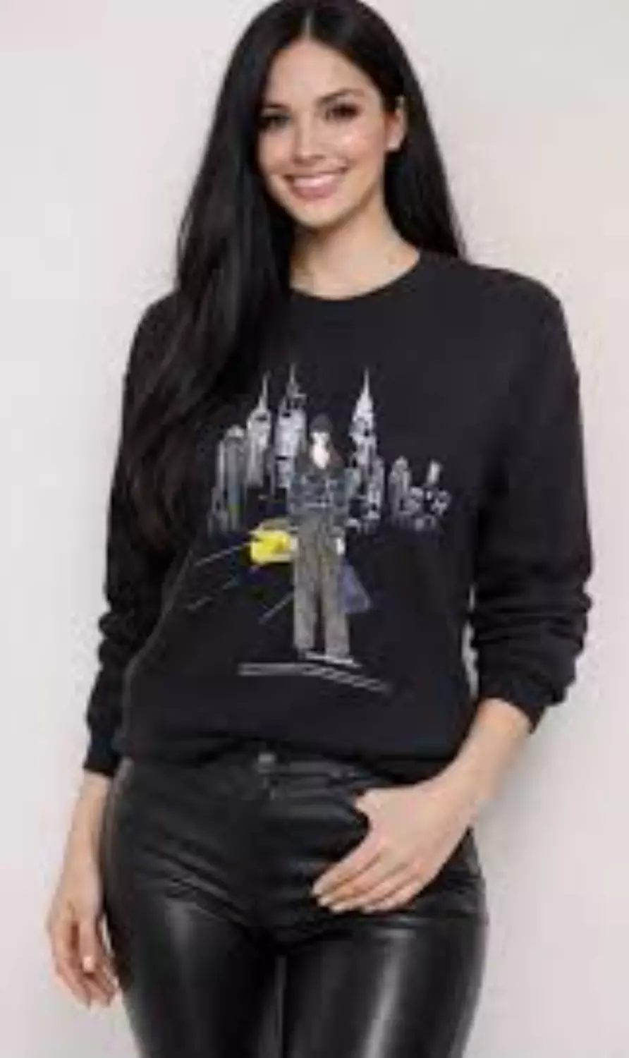 DKNY New York Graphic Sweatshirt – Sleek Urban Style