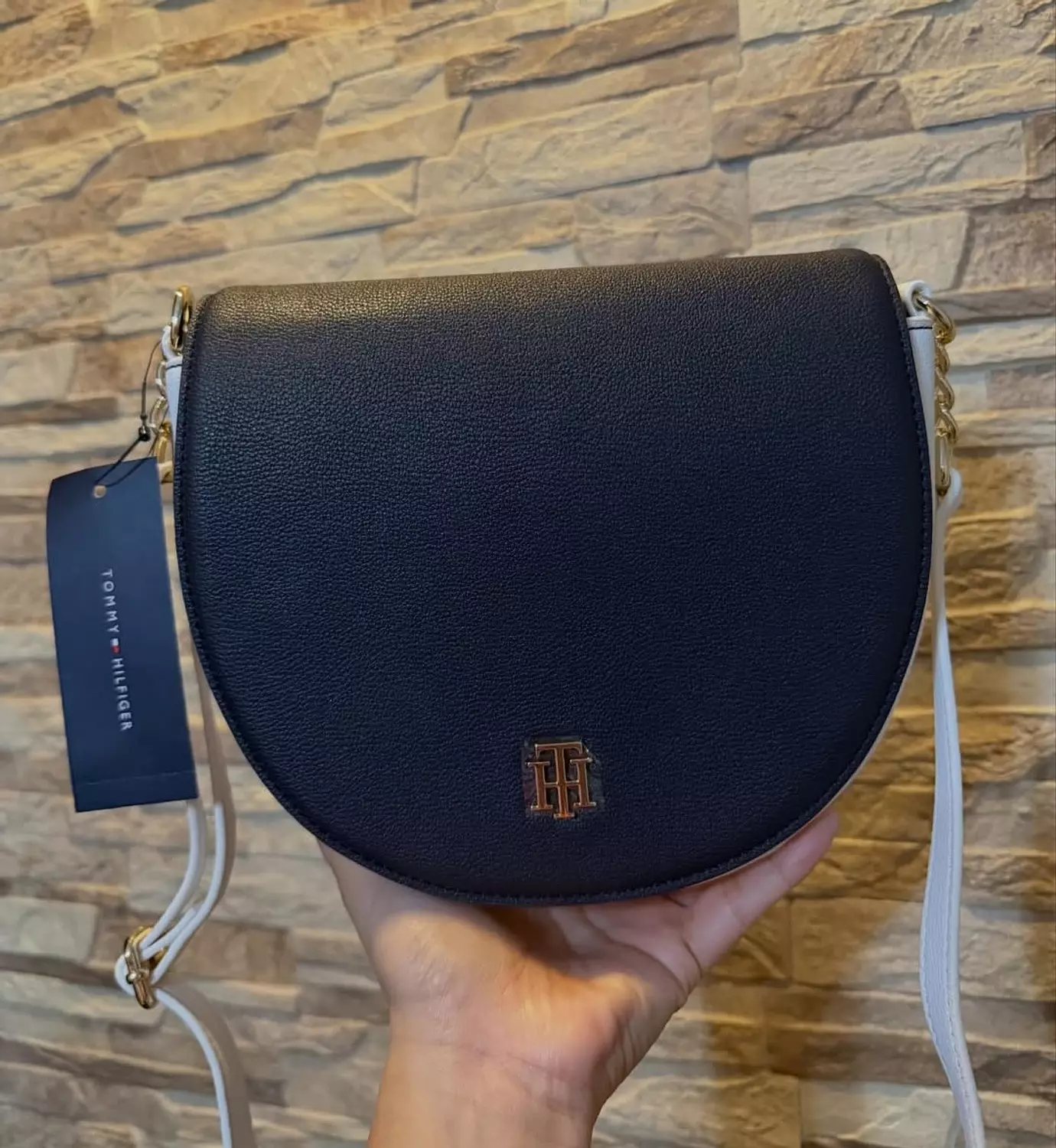 Tommy Hilfiger Tow _Tone Saddle Bag - Image 2