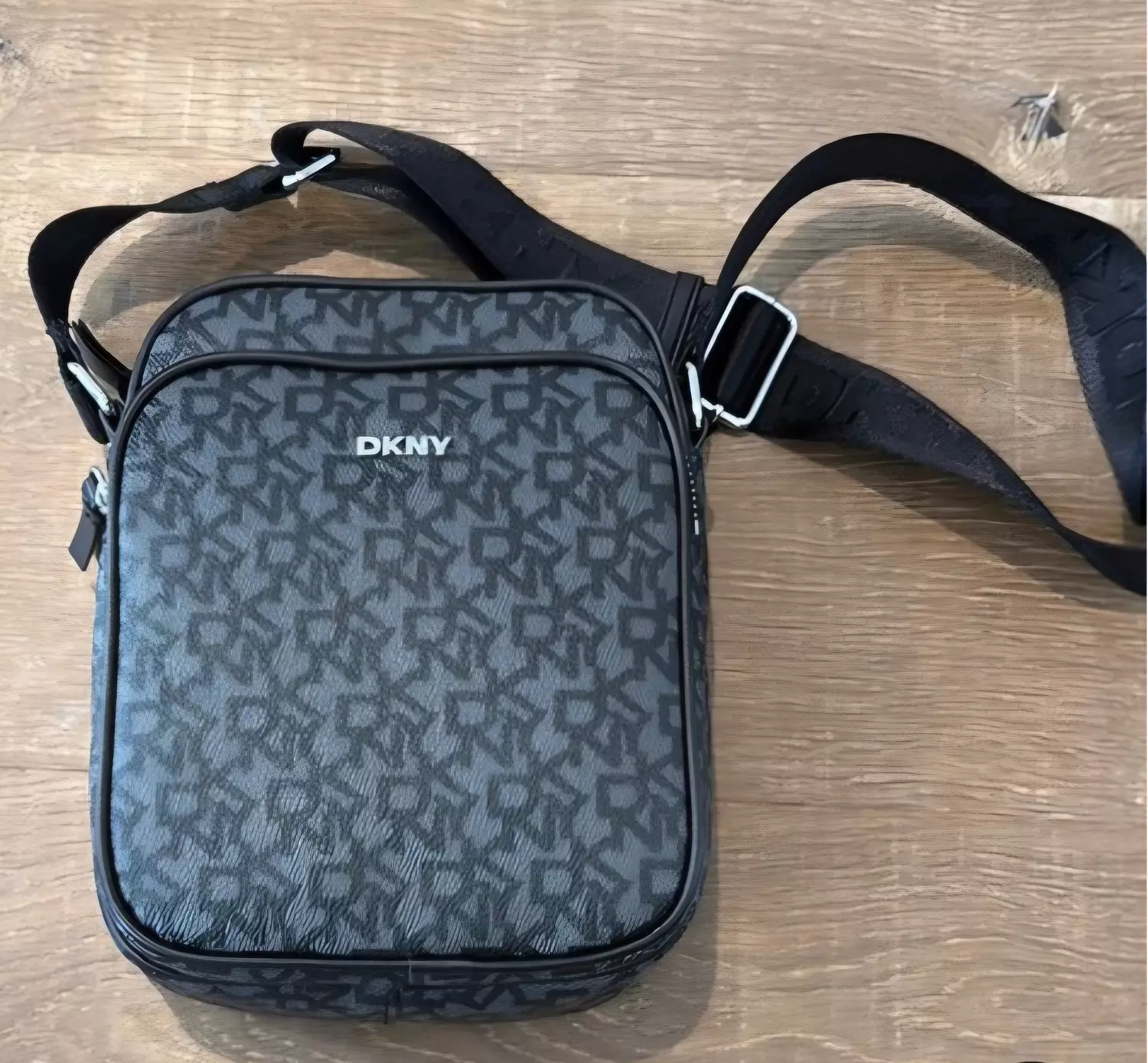 Dkny crossbody Flight Bag - Image 3