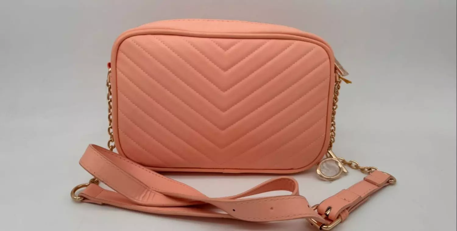 Bebe Quilted Camera Crossbody bag - Image 3