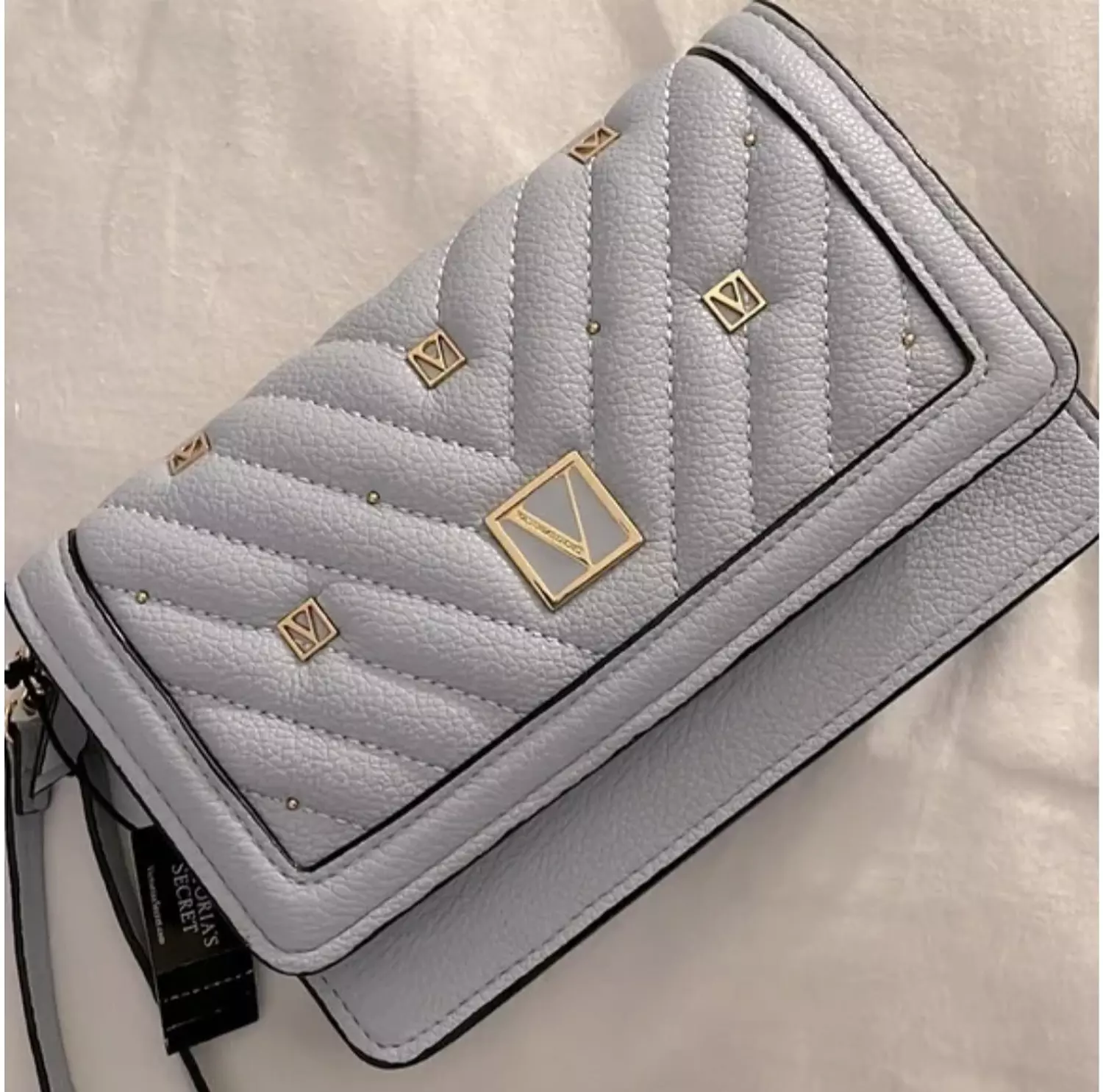 Victoria's Secret V-Quilt Wristlet Wallet - Image 3