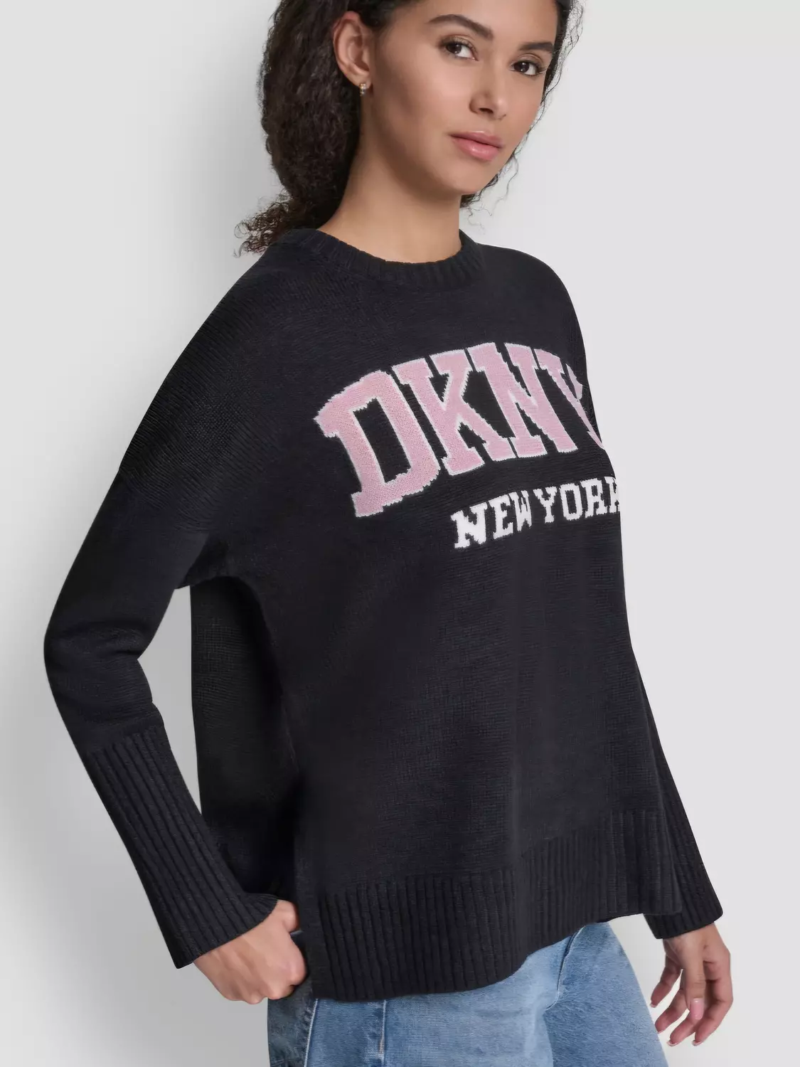 Dkny pullover Classic Black Oversized logo in dusty pink - Image 4