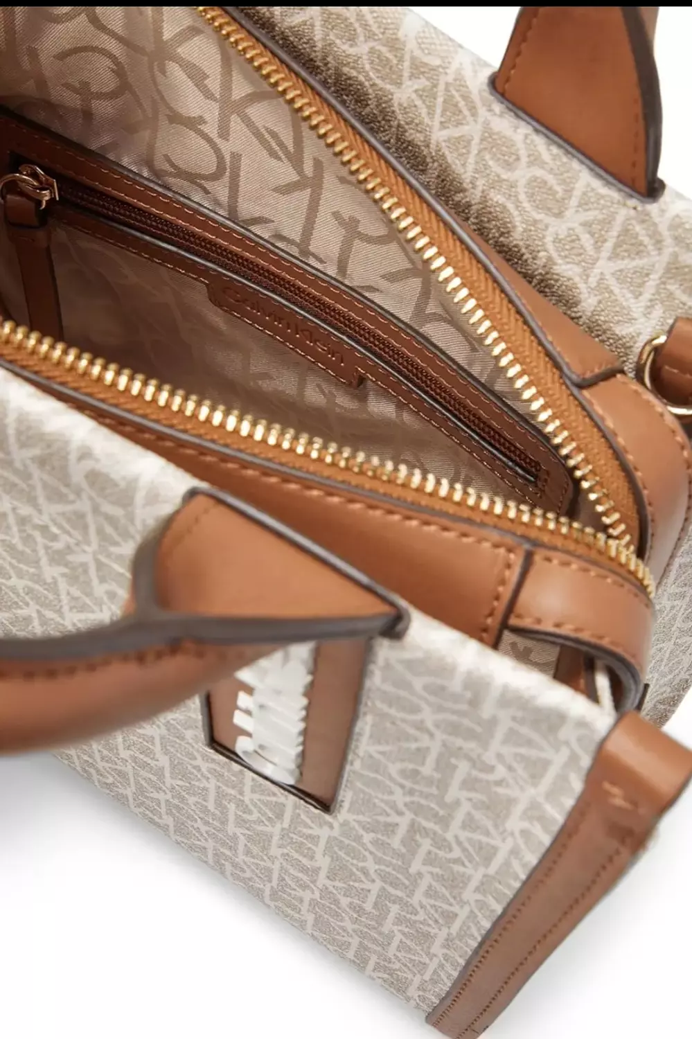 LuxResale: Perfect for a professional fashion resale platform - Image 4