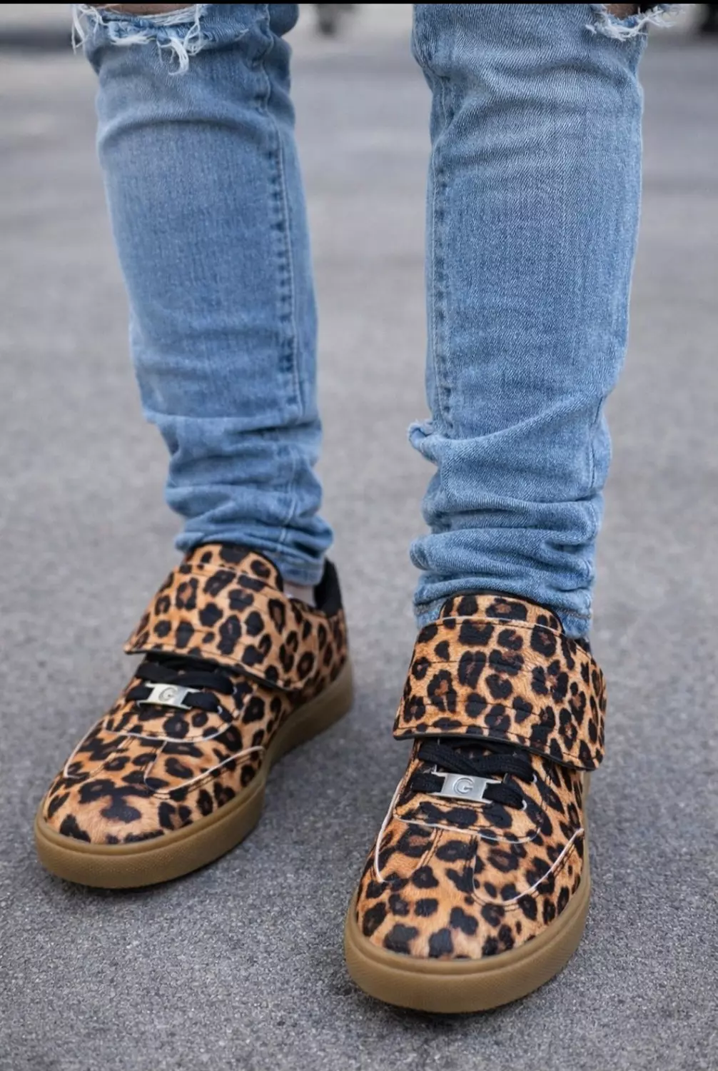 GUESS leopard-print sneakers gum rubber outsole - Image 5
