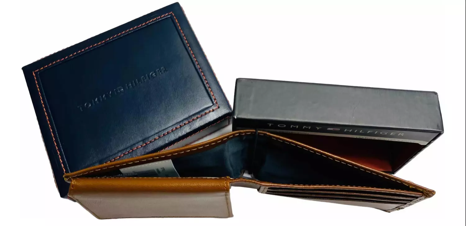 Tommy Hilfiger Men's Bifold wallet - Image 5