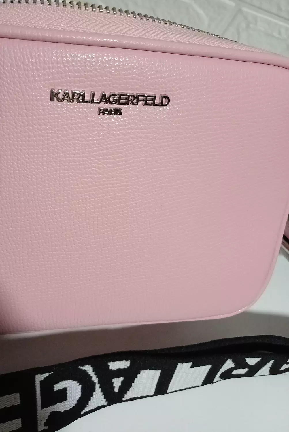 Karl Lagerfeld Paris double-zip camera bag - Image 5